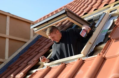 Pose de fenêtres de toit Velux à Clam